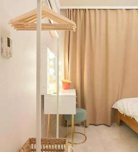 Triple Metro Station Area House *