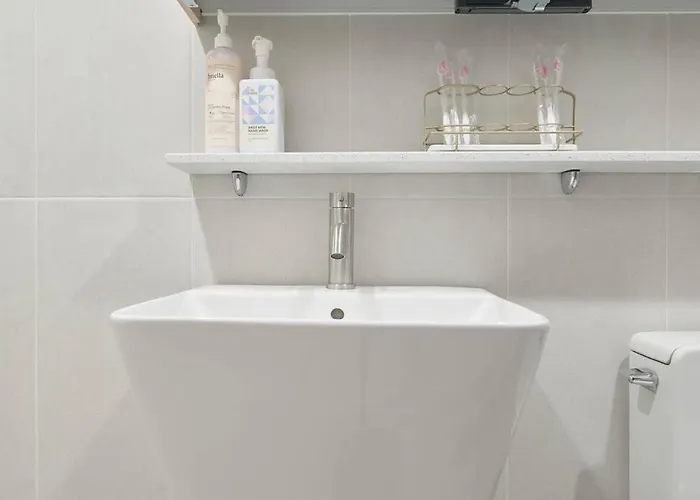Triple Metro Station Area House Villa