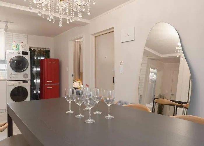 Triple Metro Station Area House Villa